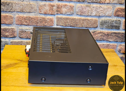Akai AM-U33