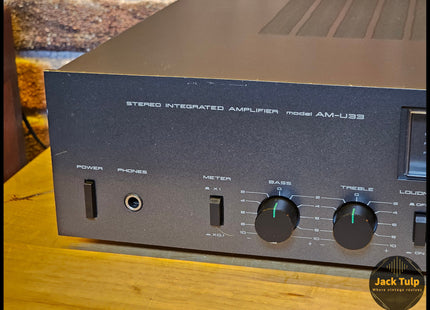 Akai AM-U33