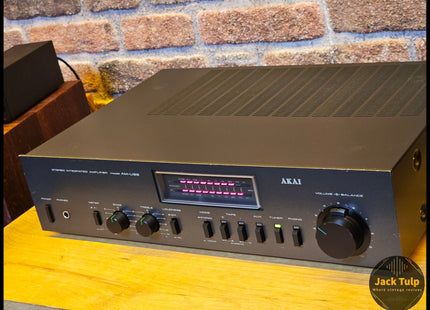 Akai AM-U33