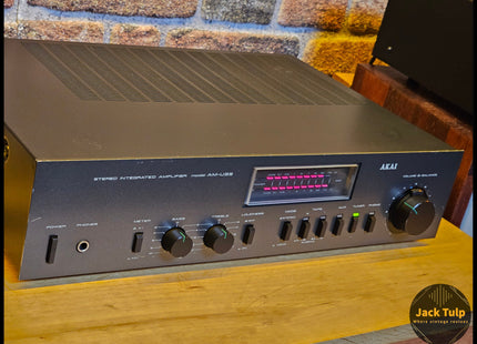 Akai AM-U33
