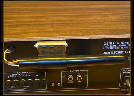 Akai AT-2200