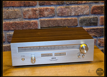 Akai AT-2200