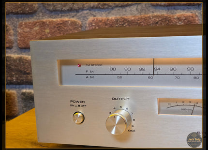 Akai AT-2200