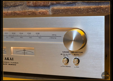 Akai AT-2200