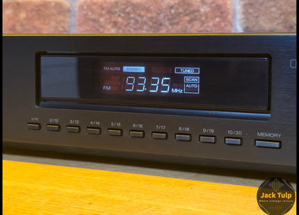 Akai AT-37L