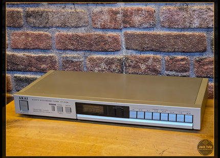 Akai AT-A102