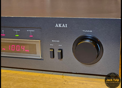 Akai AT-K33