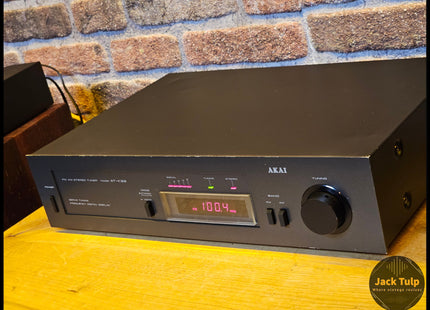 Akai AT-K33