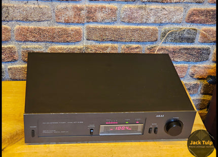 Akai AT-K33