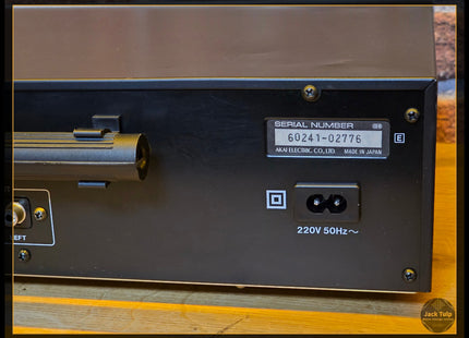 Akai AT-K33