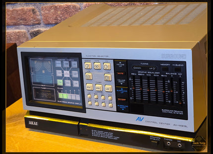 Akai AV-M313L