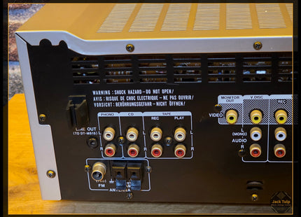 Akai AV-M313L