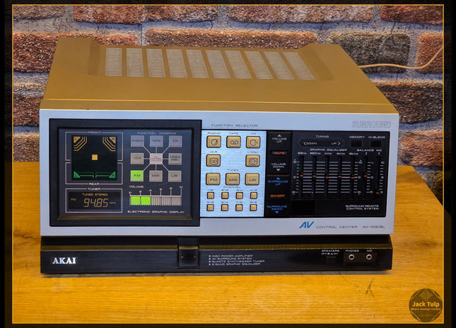 Akai AV-M313L