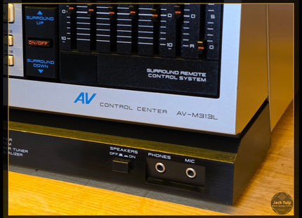 Akai AV-M313L