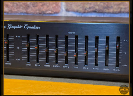 Akai EA-27