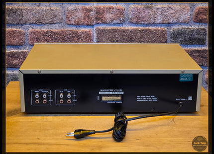 Akai EA-G90