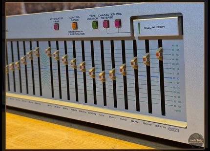 Akai EA-G90