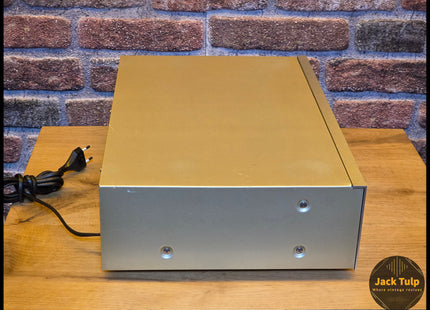 Akai EA-G90