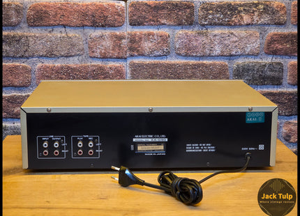 Akai EA-G90