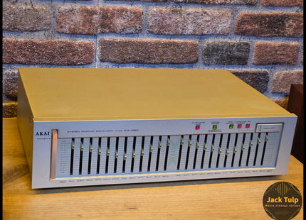 Akai EA-G90