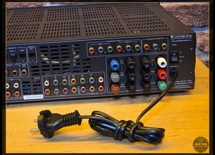 Cambridge Azur-540R
