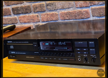 Denon DCD-1700
