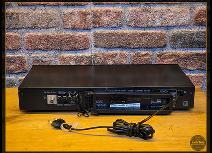 Denon TU-450