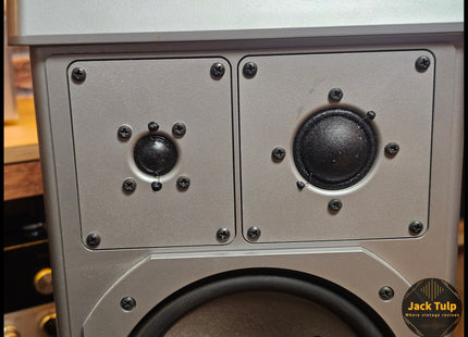 Grundig M800