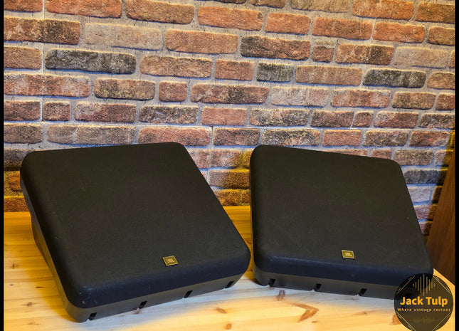 JBL 8330A