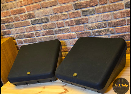JBL 8330A