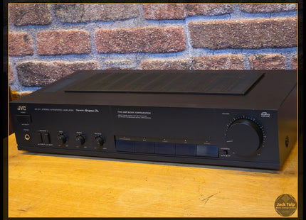 JVC AX-211
