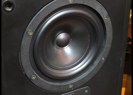 Kef 103.3