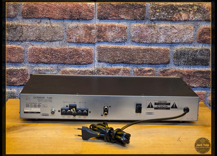 Luxman T-240