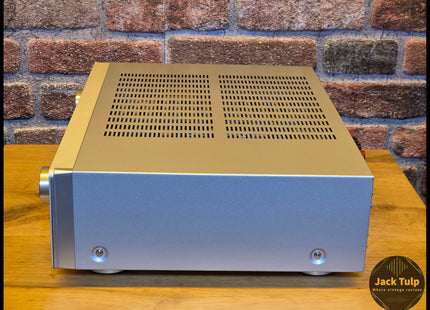 Marantz PM7001