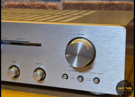 Marantz PM7001
