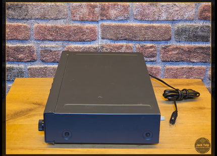 NAD 1000