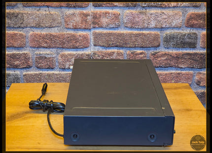 NAD 1000