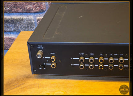 NAD 1000