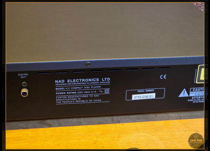 NAD 512