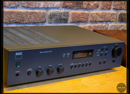 NAD 712