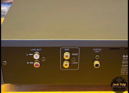 NAD 512