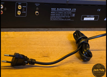 NAD 512