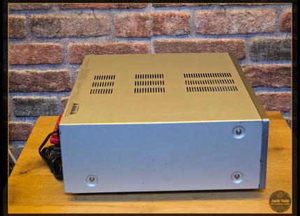 NAD T-743