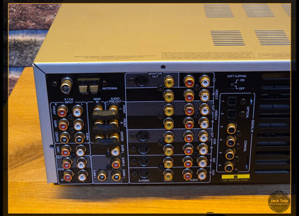 NAD T-743