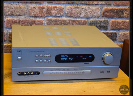 NAD T-743