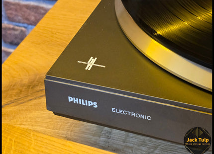 Philips 777