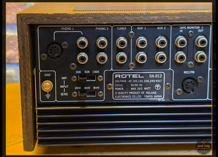 Rotel RA-812