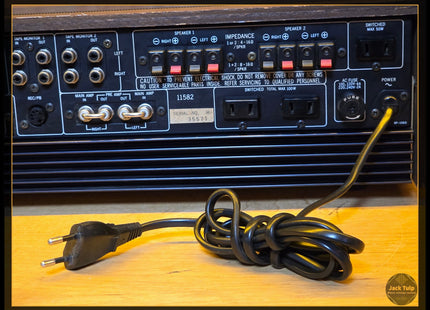 Rotel RA-812