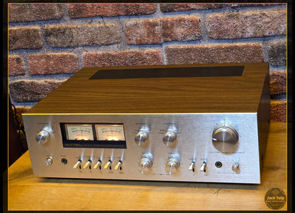 Rotel RA-812