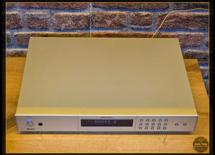 Rotel RT-02